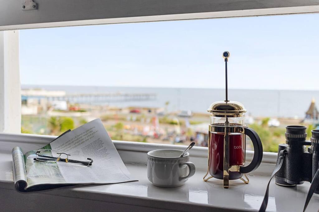 Modern 1 Bed Apartment, Sea Views, Free Parking, Wifi, Netflix Teignmouth Luaran gambar